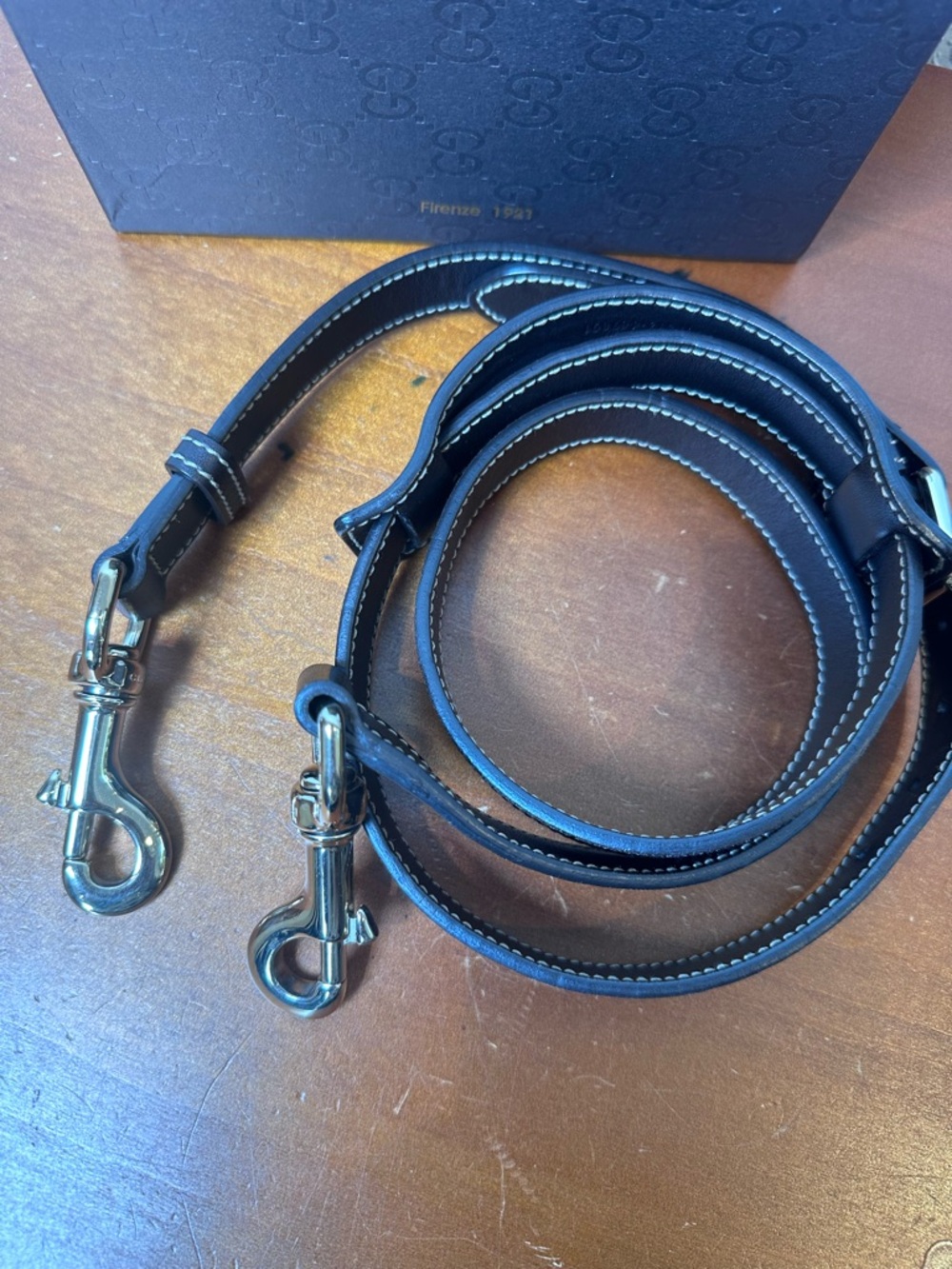 Authentic Gucci Handbag
Replacement Strap Leather Shoulder Crossbody Brown - Picture 2 of 7